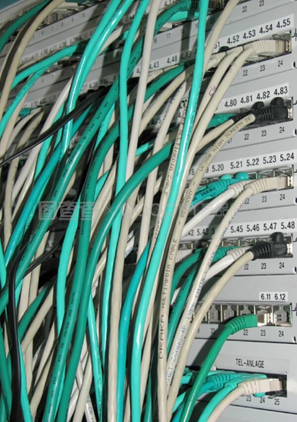 網絡動脈的守護者 電纜修補與網絡設備的安裝維護指南